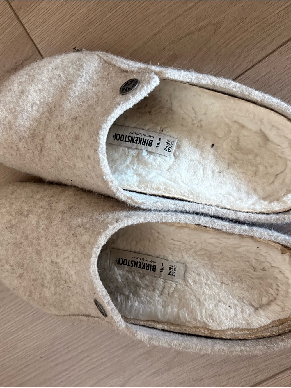 Birkenstock Women's Wool-Lined Slip-On Clog Slippers in Cream